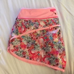 Lululemon athletic shorts size 8