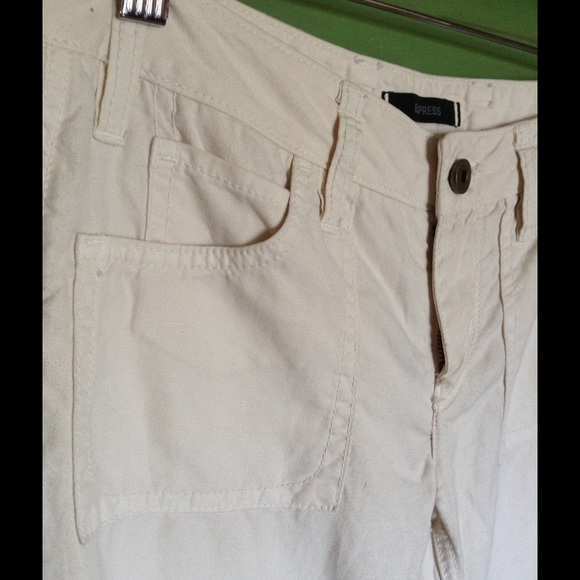 Express Capri Pants - Picture 4 of 4