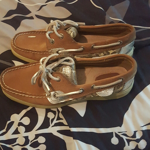 Sperry! Leopard print and sequined