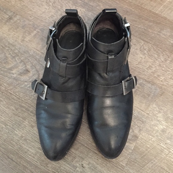 Zara Authentic leather black booties