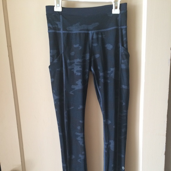 Camo full length leggings - rare!