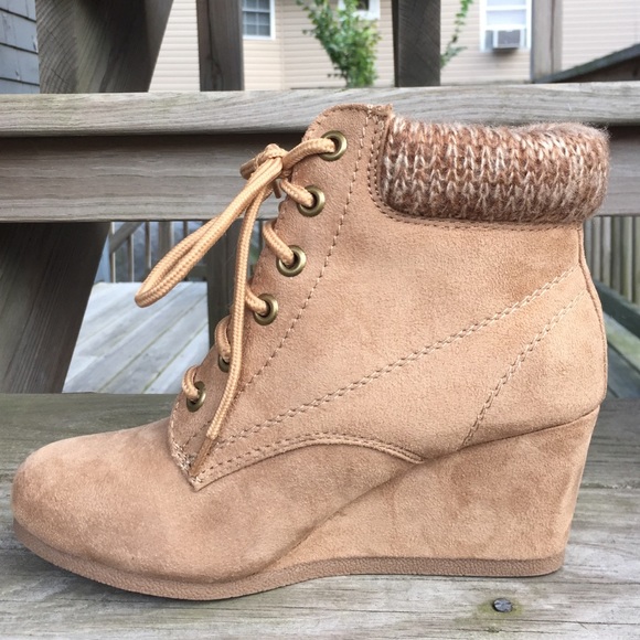 ‼️Last Sz 7.5‼️•Wedge Booties• - Picture 2 of 4