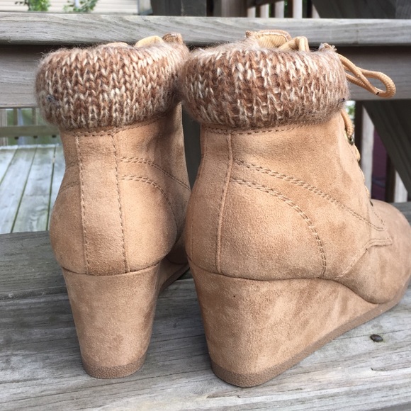 ‼️Last Sz 7.5‼️•Wedge Booties• - Picture 3 of 4