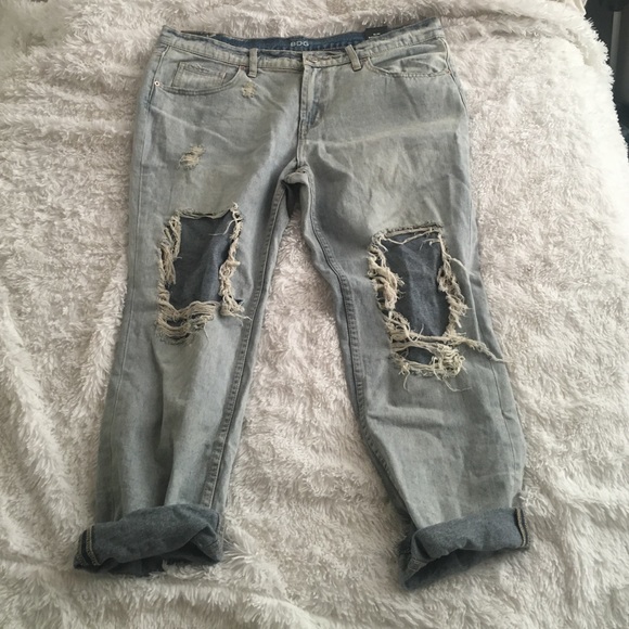 BDG slim distressed boyfriend jeans - Picture 1 of 3