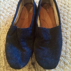 Toms Shoes