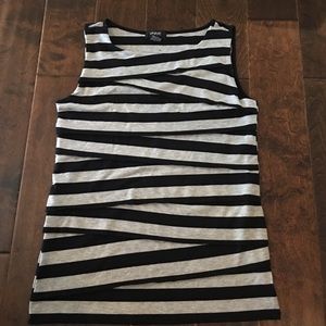 New without tags gray and black striped tank med