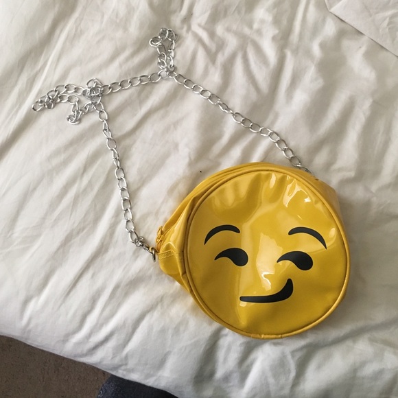 O mighty emoji purse