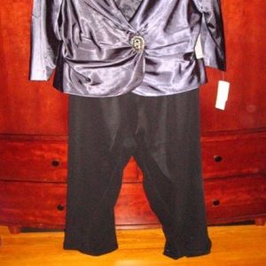 NEW Adrianna Papell dress pants