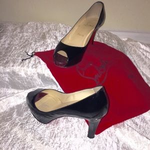 *Authentic* Christian Louboutin, size 40