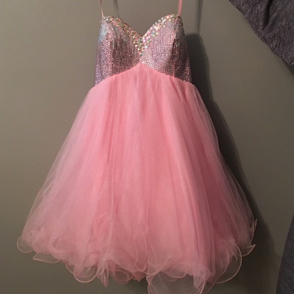 Pink dress perfect for homecoming!