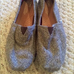Toms Shoes NWOT