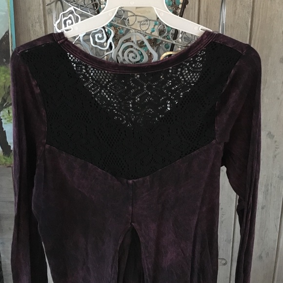 Purple cross print top with lace back - Picture 3 of 4