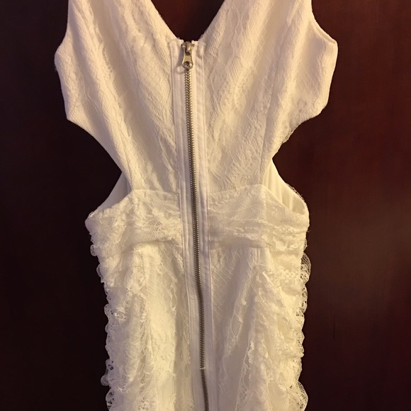 Adrianna Papell dress. - Picture 3 of 3