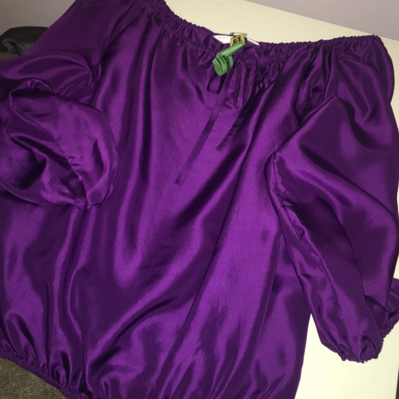 Trina Turk purple peasant blouse 💕