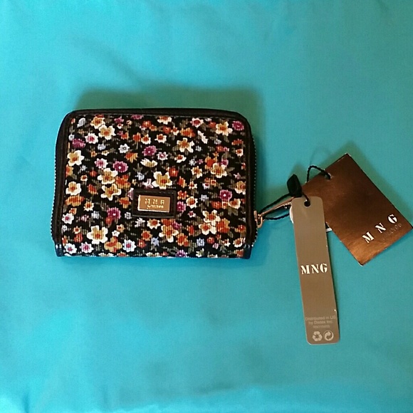 NWT Corduroy Wallet🎁Gift Idea!