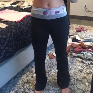 Lululemon groove pants