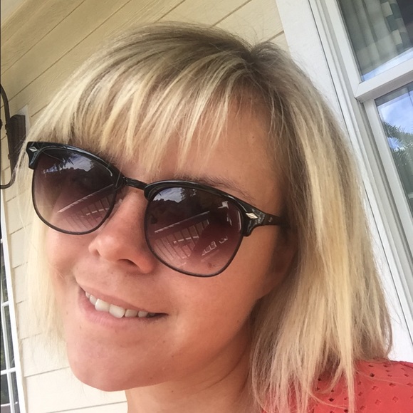 Black club master style sunglasses