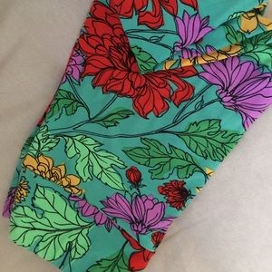 One size lularoe floral leggings