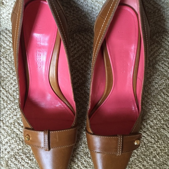 New Judith Leiber Tan Pumps - Picture 3 of 4