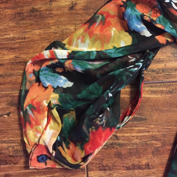 Cato Sheer Floral Blouse - Picture 5 of 6