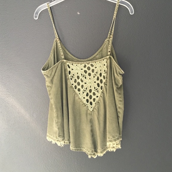 Crop top - Picture 2 of 2