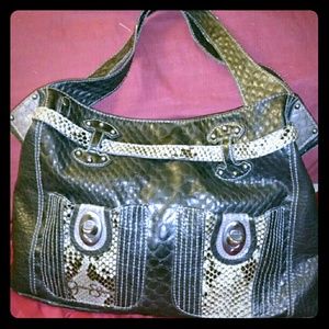LAST CHANCE 💜 Jessica Simpson Faux Snakeskin Bag