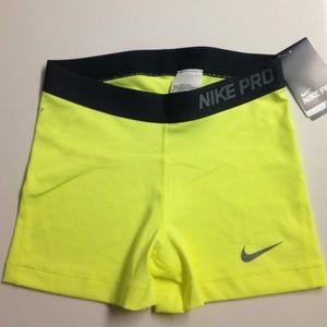 Nike Pro compression shorts Size Medium