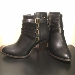 NEW Black booties