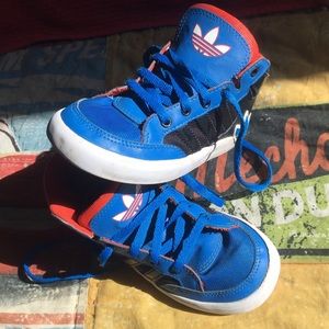 Adidas used toddler boy shoes sz 10