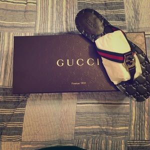 NWT size 7.5 Gucci Sandal