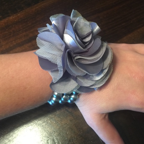 statement bracelet - Picture 3 of 3