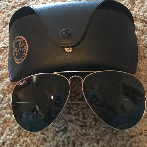 Ray-Ban Aviator Classic Sunglasses