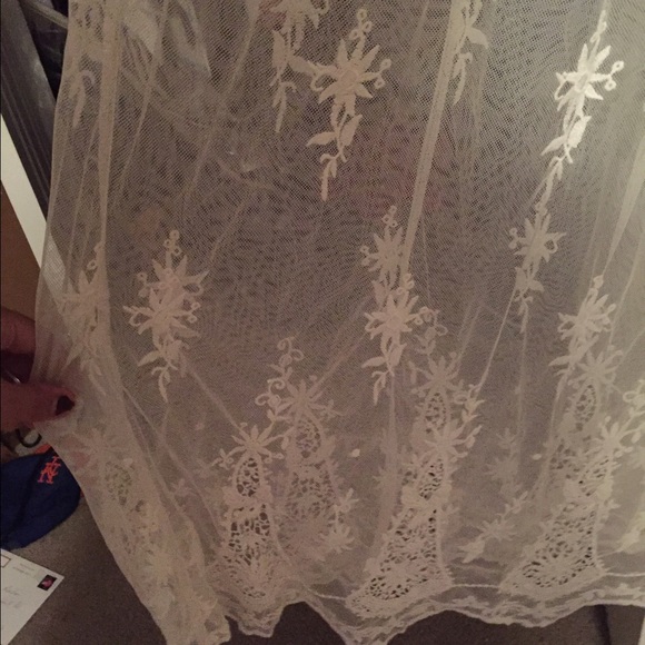 White maxi dress - Picture 4 of 4