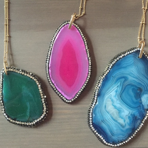 Sapphire Blue Necklace - Picture 5 of 5