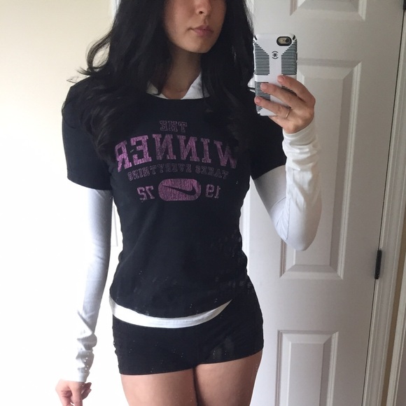5$ Nike long sleeve football tee shirt
