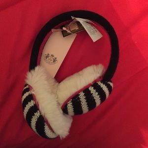 Black and White Chevron Earmuffs