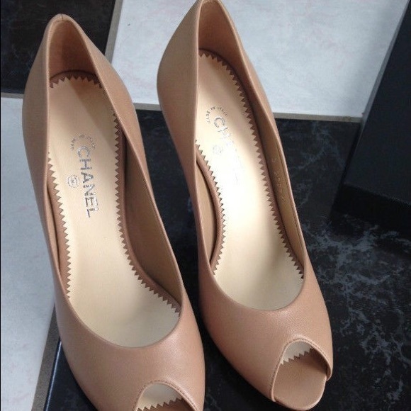 Chanel Peep Toe Classic Beige Pumps