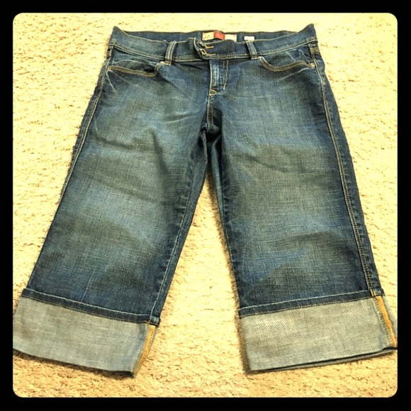 OLD NAVY Low Waist Capri size 10