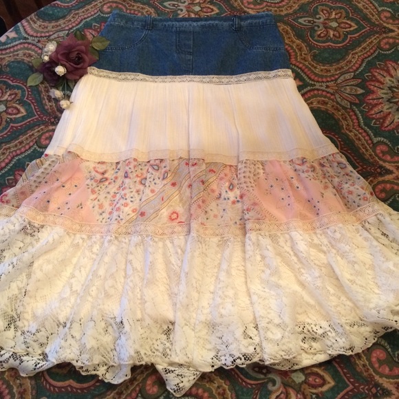 Jean, floral and lace skirt
