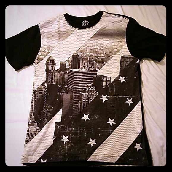 Hybrid t-shirt