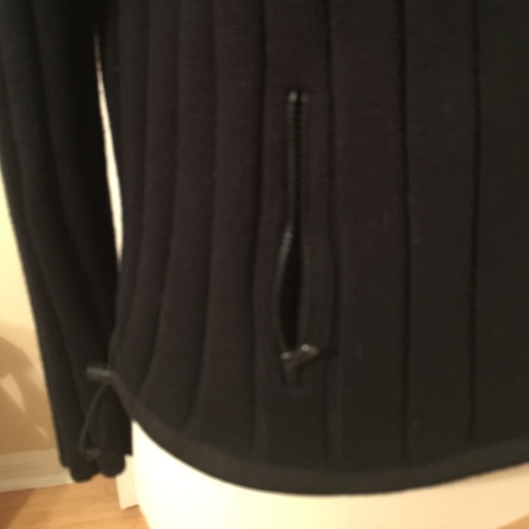 Sweater - Picture 2 of 3