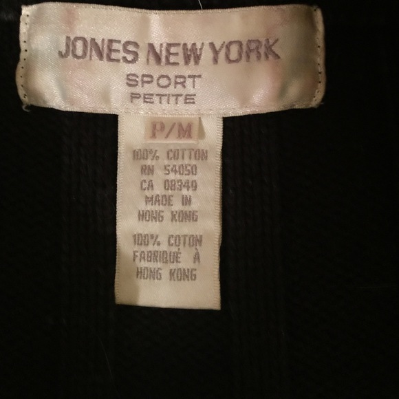 Sweater - Picture 3 of 3