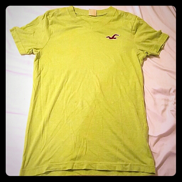 Hollister t shirt