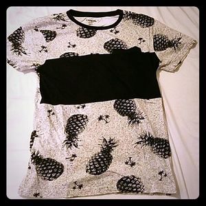 Rue 21 t-shirt