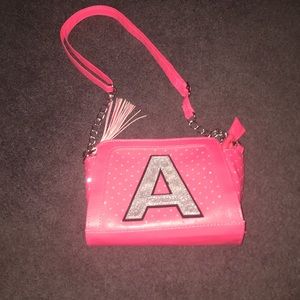 A purse super glam 😻