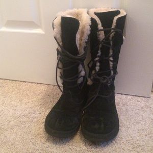 Black tall ugg boots