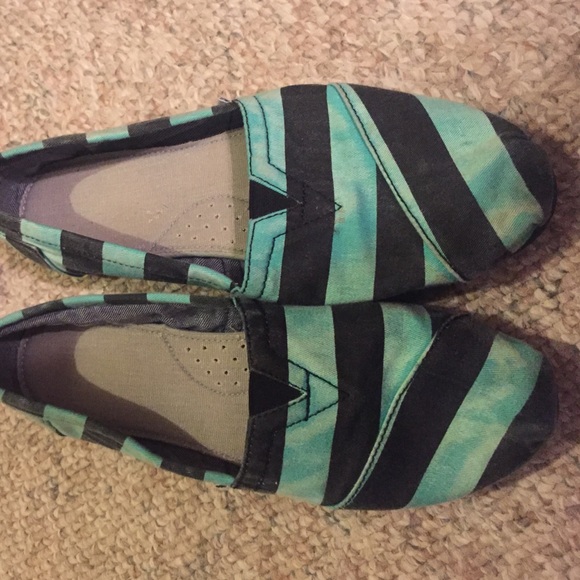 TOMS
