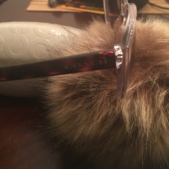 Coach sunglasses - Picture 2 of 4