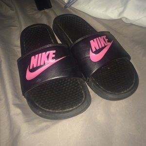 Nike slides