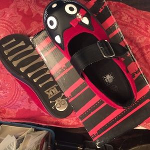 T.U.K. Red & Black Kitty Mary-Janes US size 8